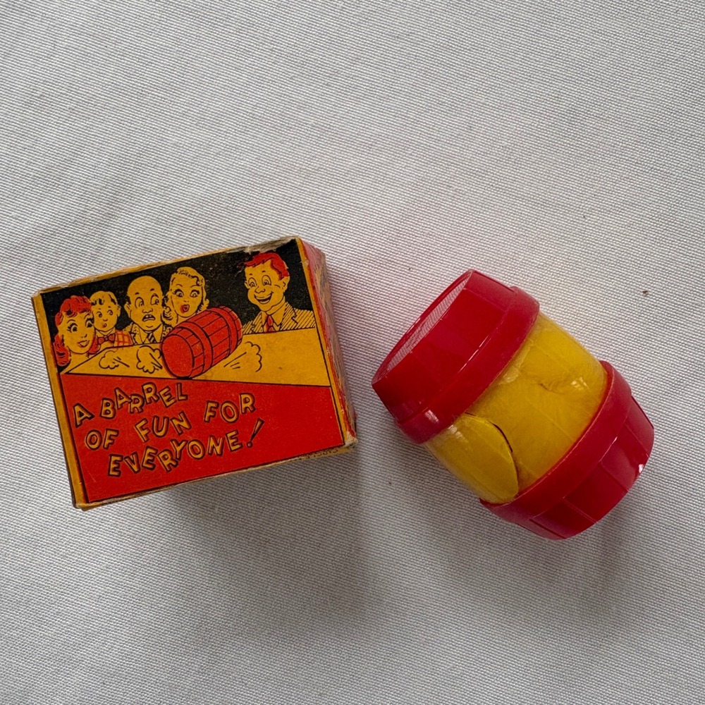 Vintage‎ 1953 Circle Magic Barrel of Fun Novelty Toy Original Box Red Yellow